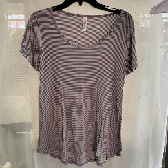 Lularoe t-shirt grey tan stripes small - Picture 1 of 6
